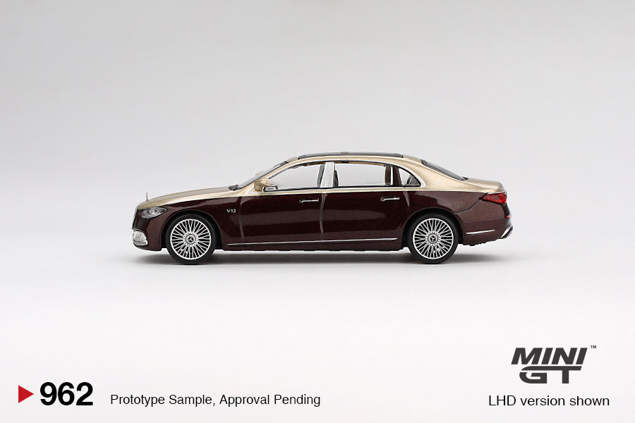 Mercedes-Maybach S 680 Gold / Dark Red Metallic
