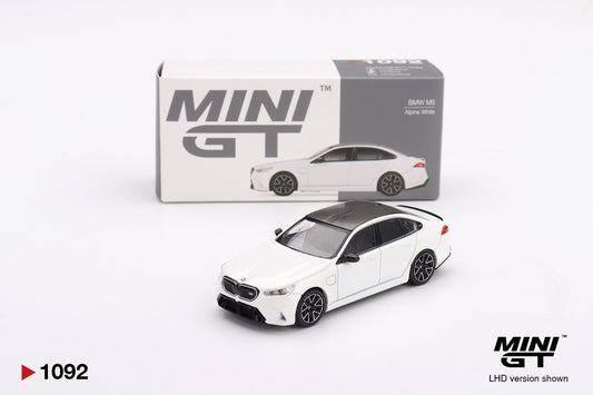 BMW M5 Alpine White